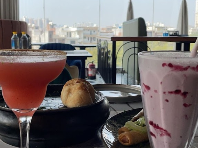 Cheezo Cafe